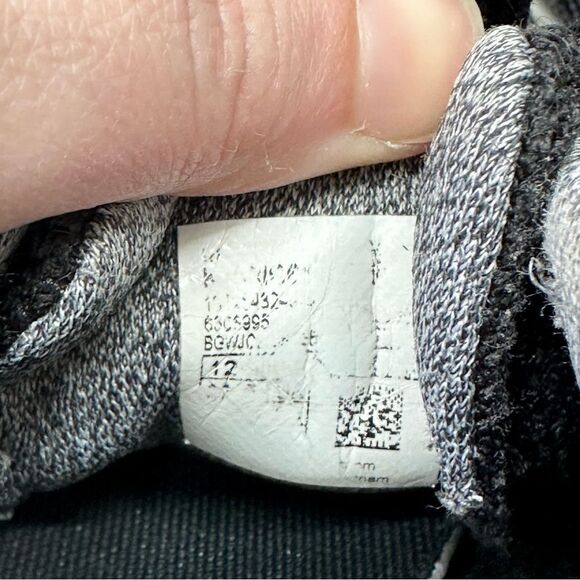 New Balance Arishi athletic hiking shoes youth kids boys 12 - Picture 8 of 8